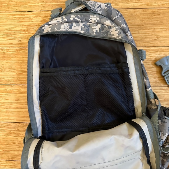 Tactical Digital Camouflaged Pattern Backpack Nexpak - Picture 6 of 10
